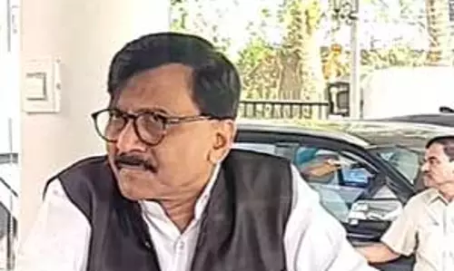 उद्धव ठाकरे का बैग चेक करने पर संजय राउत का बयान, वो सिर्फ विपक्षी नेता को रोकेंगे