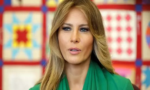 Melania Trump के जिल बिडेन के साथ व्हाइट हाउस मीटिंग में शामिल होने की उम्मीद नहीं Melania Trump के जिल बिडेन के साथ व्हाइट हाउस मीटिंग में शामिल होने की उम्मीद नहीं