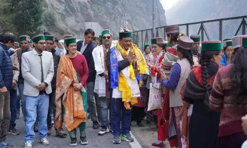 Negi ने किन्नौर में सड़क और सामुदायिक केंद्र की आधारशिला रखी