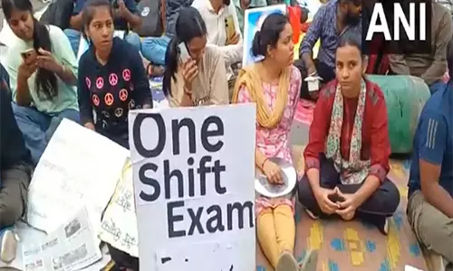 UPPSC परीक्षा विवाद पर अखिलेश यादव ने योगी सरकार पर कटाक्ष किया