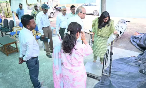 दुर्ग जिले में धान खरीदी की तैयारी पूरी दुर्ग जिले में धान खरीदी की तैयारी पूरी