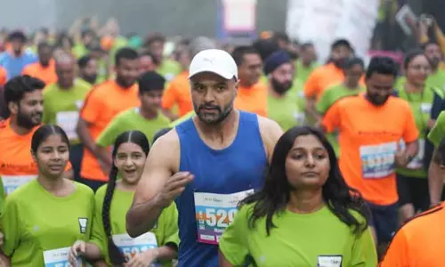 Ludhiana: कैंसर जागरूकता दौड़ में 2 हजार से अधिक लोगों ने हिस्सा लिया Ludhiana: कैंसर जागरूकता दौड़ में 2 हजार से अधिक लोगों ने हिस्सा लिया