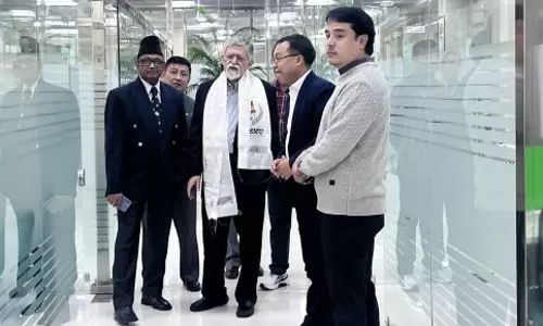 Sikkim : नीति आयोग के सदस्य ने एआईसी-एसएमयूटीबीआई का दौरा किया