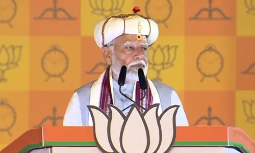 Congress ने कर्नाटक में झूठ बोला, महाराष्ट्र को बचाने के लिए उसे दूर रखना होगा: पुणे में पीएम मोदी Congress ने कर्नाटक में झूठ बोला, महाराष्ट्र को बचाने के लिए उसे दूर रखना होगा: पुणे में पीएम मोदी