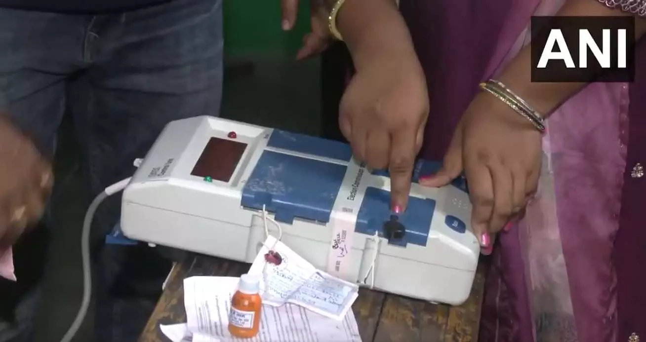 झारखंड के पहले चरण का मतदान समाप्त, EVM सील