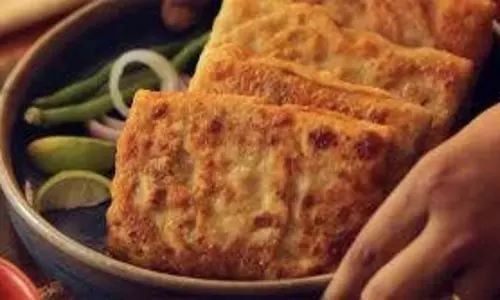 Mughlai Paratha : इसे घर पर जरूर  बनाएं