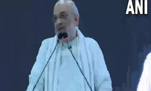 मुंबई रैली में Amit Shah ने कहा, मोदी सरकार वक्फ अधिनियम में संशोधन करेगी डंके की चोट पर मुंबई रैली में Amit Shah ने कहा, मोदी सरकार वक्फ अधिनियम में संशोधन करेगी डंके की चोट पर