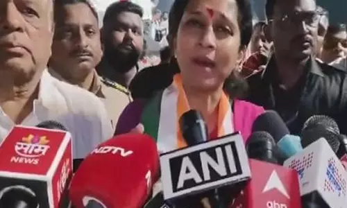 महाराष्ट्र में गंदी राजनीति की जा रही है: चुनाव आयोग द्वारा उद्धव ठाकरे के बैग की जांच पर Supriya Sule