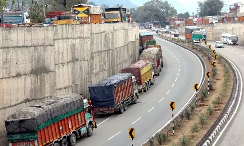 J&K: श्रीनगर-जम्मू राष्ट्रीय राजमार्ग खुला