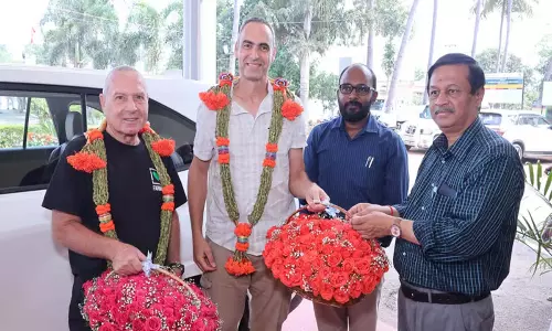 Tamil: इजराइली कृषि विशेषज्ञों ने डिंडीगुल में किसानों को प्रशिक्षण दिया Tamil: इजराइली कृषि विशेषज्ञों ने डिंडीगुल में किसानों को प्रशिक्षण दिया