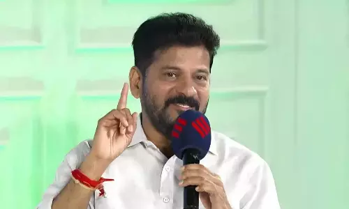Telangana: रेवंत रेड्डी ने तेलंगाना के विजन पर चर्चा की Telangana: रेवंत रेड्डी ने तेलंगाना के विजन पर चर्चा की