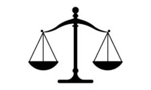 22 वर्षीय युवक की आत्महत्या के लिए परिवार ने न्याय मांगा: High Court 22 वर्षीय युवक की आत्महत्या के लिए परिवार ने न्याय मांगा: High Court