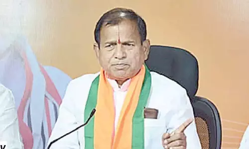 Telangana: भाजपा ने कोडंगल में पुलिस की गिरफ्तारी की निंदा की Telangana: भाजपा ने कोडंगल में पुलिस की गिरफ्तारी की निंदा की