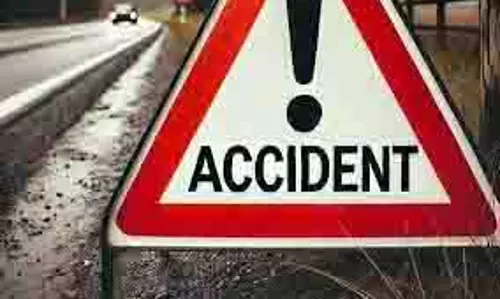Punjab Accident: भीषण हादसा, बस और टिप्पर में जोरदार टक्कर Punjab Accident: भीषण हादसा, बस और टिप्पर में जोरदार टक्कर