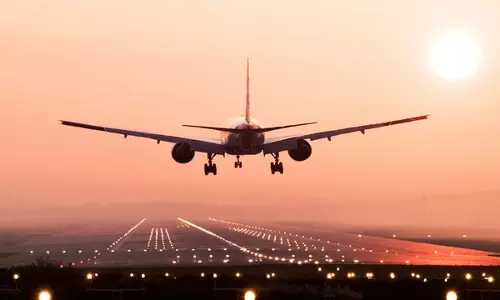 IGI Airport पर कम दृश्यता के कारण आठ उड़ानें डायवर्ट की गईं