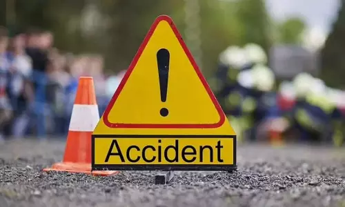 Assam : गोलपाड़ा में डम्पर ट्रक से आमने-सामने की टक्कर में दो लोगों की मौत Assam : गोलपाड़ा में डम्पर ट्रक से आमने-सामने की टक्कर में दो लोगों की मौत
