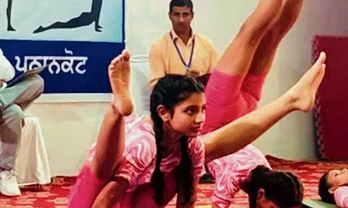 Punjab: कक्षा 10 का छात्र योग राष्ट्रीय प्रतियोगिता में पहुंचा Punjab: कक्षा 10 का छात्र योग राष्ट्रीय प्रतियोगिता में पहुंचा