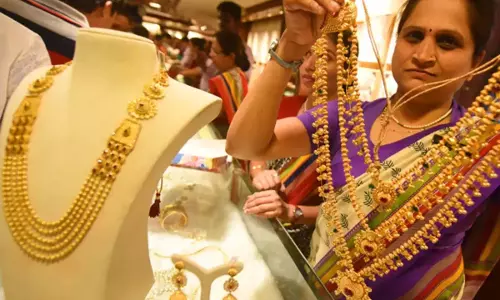 Kalyan Jewellers Q2 मुनाफे में 3.3% की गिरावट, राजस्व वृद्धि 37% बढ़ी