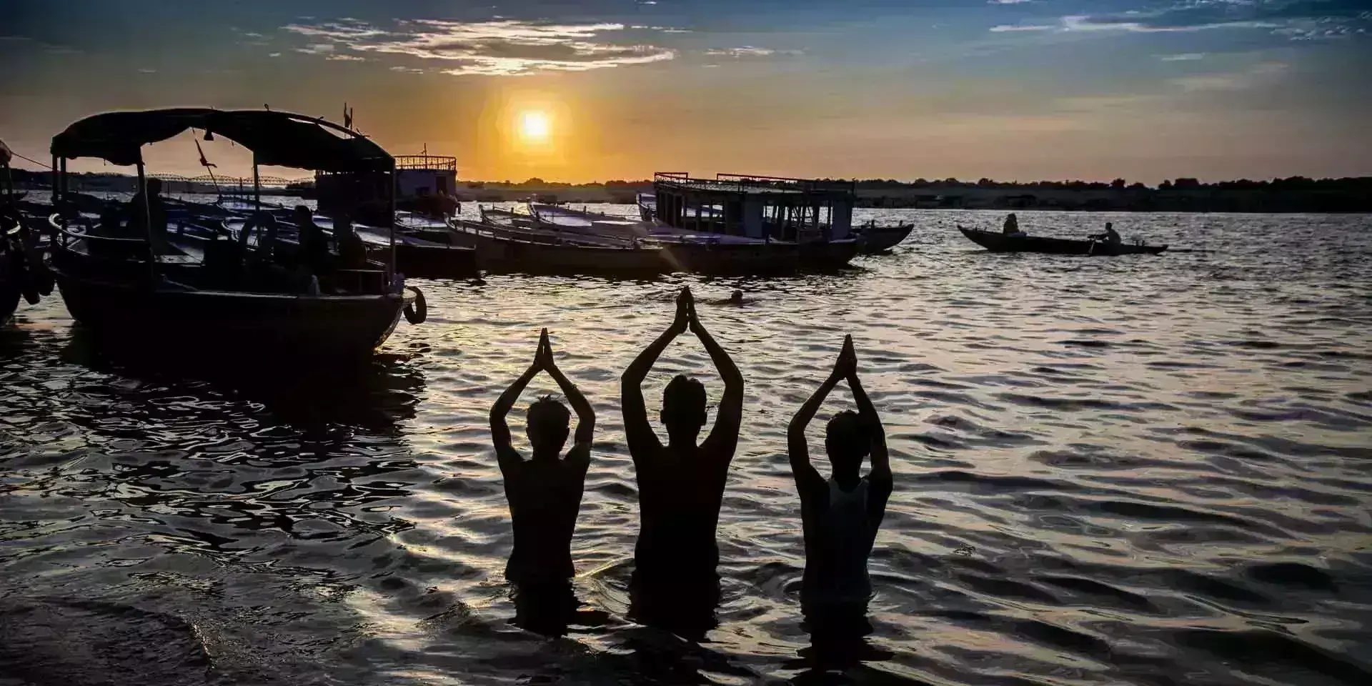 Ganga Snan: इस शुभ दिन करें गंगा स्नान, पापों से मिलेगी मुक्ति