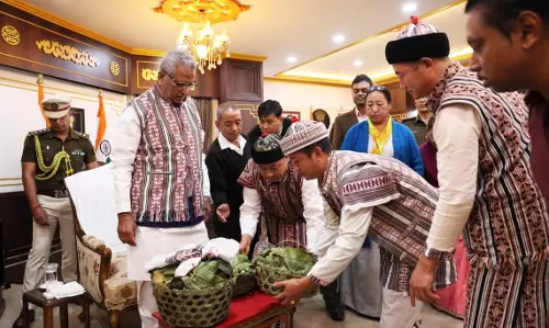 Sikkim : राज्यपाल ने सामाजिक-आर्थिक विकास के लिए चुंगथांग जीपीयू को गोद लिया Sikkim : राज्यपाल ने सामाजिक-आर्थिक विकास के लिए चुंगथांग जीपीयू को गोद लिया