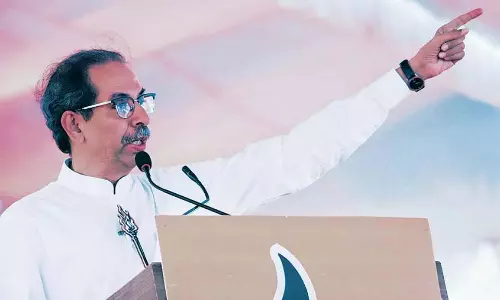 मोदी और शाह के बैग भी चेक करें: Uddhav Thackeray की चुनौती