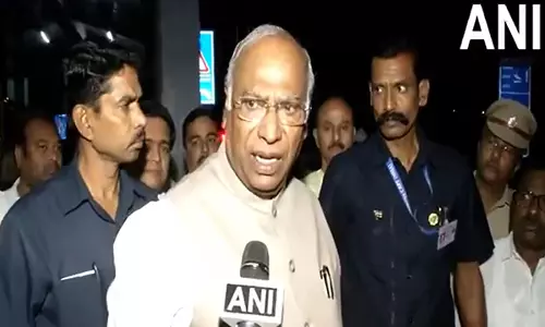मल्लिकार्जुन खड़गे ने BJP पर निशाना साधते हुए कहा, उन्हें झूठ बोलने की आदत है