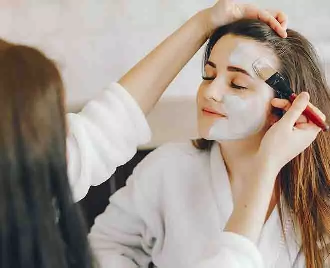 Skin care: अनार से बनाएं फेस पैक, पिंपल्स के साथ डेड स्किन से भी मिलेगा छुटकारा