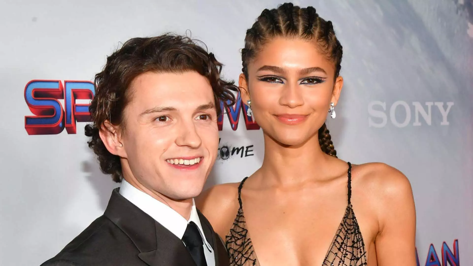 Zendaya ने टॉम हॉलैंड के साथ काम करने के अनुभव पर विचार किया