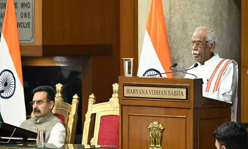 एक दशक पहले के हरियाणा और आज के हरियाणा में अंतर बिल्कुल स्पष्ट है: Governor Bandaru Dattatreya एक दशक पहले के हरियाणा और आज के हरियाणा में अंतर बिल्कुल स्पष्ट है: Governor Bandaru Dattatreya