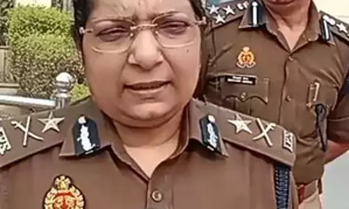 रॉन्ग साइड चलने वाले वाहनों के खिलाफ विशेष कार्रवाई की जाएगी : लक्ष्मी सिंह रॉन्ग साइड चलने वाले वाहनों के खिलाफ विशेष कार्रवाई की जाएगी : लक्ष्मी सिंह