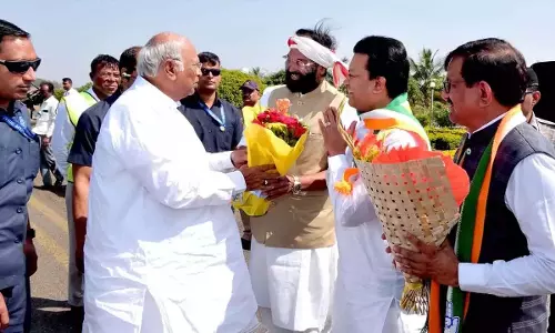 महाराष्ट्र में भाजपा की विभाजनकारी राजनीति को नकारें: Uttam महाराष्ट्र में भाजपा की विभाजनकारी राजनीति को नकारें: Uttam