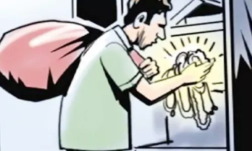 Gaya: बहेड़ा थाना क्षेत्र में ताला तोड़ लाखों की संपत्ति चोरी हुई