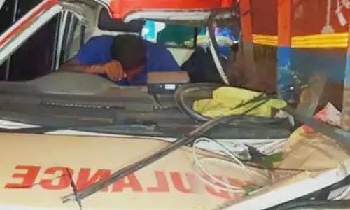 जगदलपुर में डॉक्टर और ड्रेसर की मौत