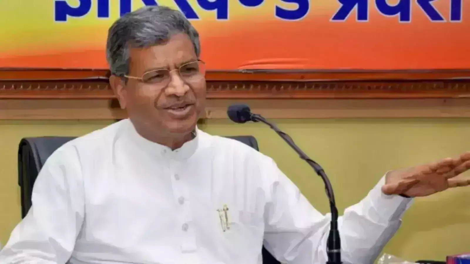 Ranchi: प्रदेश अध्यक्ष बाबूलाल मरांडी ने सीएम हेमंत सोरेन पर कसा तंज Ranchi: प्रदेश अध्यक्ष बाबूलाल मरांडी ने सीएम हेमंत सोरेन पर कसा तंज