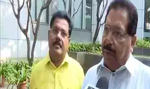 केरल NCP SP अध्यक्ष ने शरद पवार की तस्वीर का इस्तेमाल करने के लिए अजित पवार के गुट पर साधा निशाना