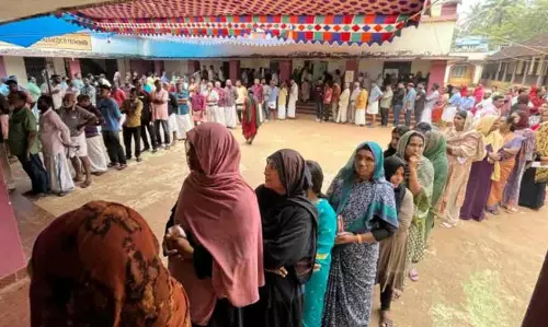 KERALA : चेलाक्कारा विधानसभा उपचुनाव: 74.57% मतदान हुआ
