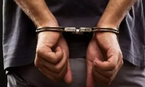 Bihar: खाने की प्लेट बनाने की आड़ में चल रही हथियार फैक्ट्री का भंडाफोड़, दो गिरफ्तार