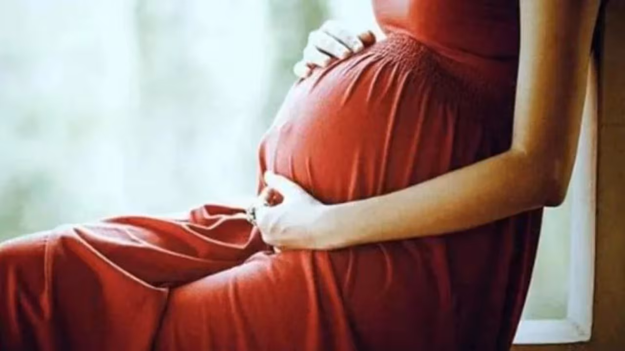 Lifestyle: प्रेग्नेंसी में बड़ सकती है निमोनिया की शिकायत