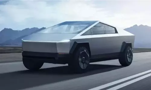 Tesla ने इस साल छठी बार 2,400 से अधिक साइबरट्रक वापस बुलाए Tesla ने इस साल छठी बार 2,400 से अधिक साइबरट्रक वापस बुलाए