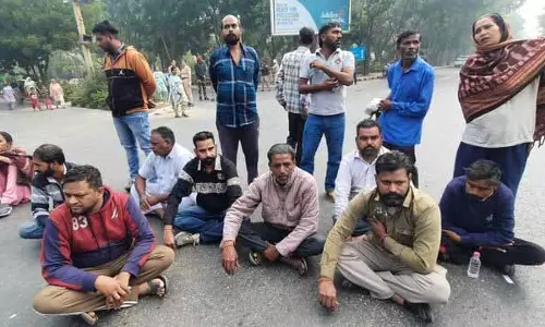 मृतक के परिजनों ने Mohali में शव के साथ एयरपोर्ट रोड जाम किया