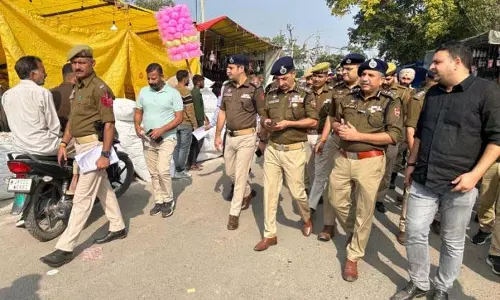 DIG JSK रेंज ने झिरी मेले से पहले सुरक्षा, यातायात की समीक्षा की DIG JSK रेंज ने झिरी मेले से पहले सुरक्षा, यातायात की समीक्षा की