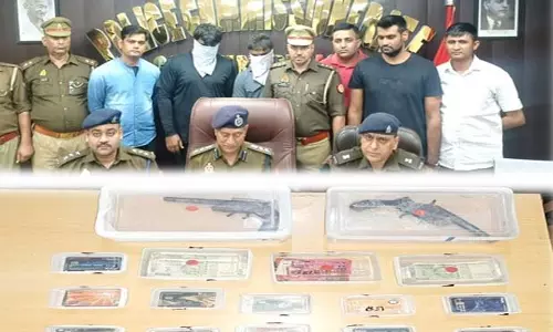 ATM कार्ड बदलकर ठगी करने वाले दो गिरफ्तार, कई कार्ड और हथियार जब्त, ऐसे एटीएम के आस-पास रहते ATM कार्ड बदलकर ठगी करने वाले दो गिरफ्तार, कई कार्ड और हथियार जब्त, ऐसे एटीएम के आस-पास रहते