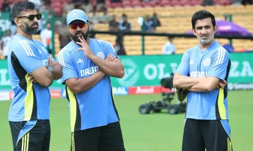 IND कोच ने ऑस्ट्रेलिया में युवाओं के लिए चुनौतियों पर फिर से बात की IND कोच ने ऑस्ट्रेलिया में युवाओं के लिए चुनौतियों पर फिर से बात की