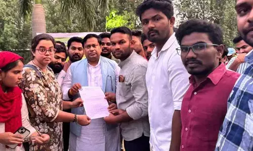 ABVP-HCU ने केंद्रीय शिक्षा मंत्री के समक्ष भूमि अतिक्रमण का मुद्दा उठाया ABVP-HCU ने केंद्रीय शिक्षा मंत्री के समक्ष भूमि अतिक्रमण का मुद्दा उठाया