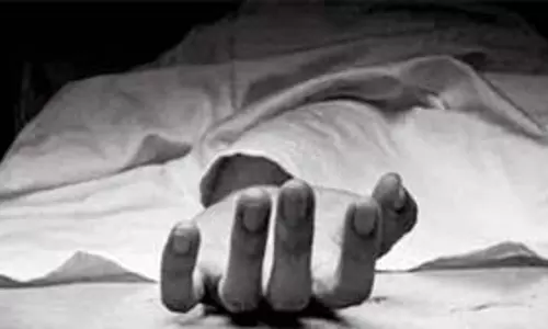 Sircilla में किसान ने पत्नी की हत्या के बाद आत्महत्या कर ली