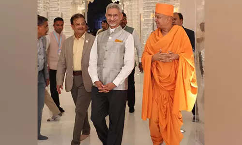 विदेश मंत्री जयशंकर ने अबू धाबी में BAPS मंदिर का दौरा किया