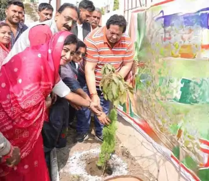 late Sunderlal Patwa के शताब्दी वर्ष पर लिया संकल्प