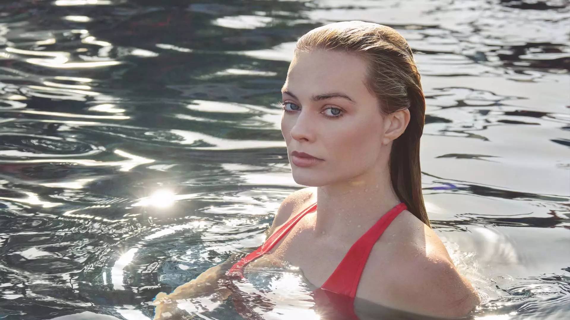 Margot Robbie ने द वुल्फ ऑफ वॉल स्ट्रीट के सेट पर अवास्तविक क्षण को याद किया