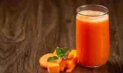 Lifestyle:  सर्दियों के मौसम में रोजाना पिएं गाजर का जूस, आपकी त्वचा को मिलेंगे कमाल के फायदे