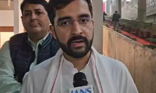 मैं सीएम नायब सैनी का करता हूं सम्मान, वह किसानों का न करें अपमान : आदित्य सुरजेवाला मैं सीएम नायब सैनी का करता हूं सम्मान, वह किसानों का न करें अपमान : आदित्य सुरजेवाला